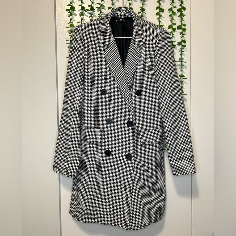 Boohoo Houndstooth Checkered Double Breasted Lined Coat Size 4